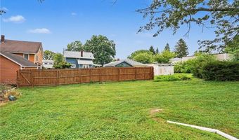 865 Hartshorn St, Alliance, OH 44601
