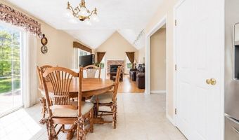 226 Tower Hill Rd, Cumberland, RI 02864