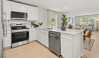 17805 Tipper Ln, Athens, AL 35611
