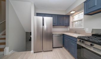 3212 Lockridge Dr, Ann Arbor, MI 48108