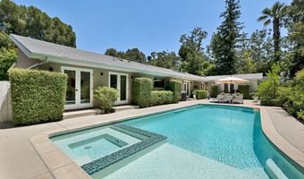 3843 Hayvenhurst Ave, Encino, CA 91436