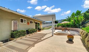 26305 N Broadway, Escondido, CA 92026