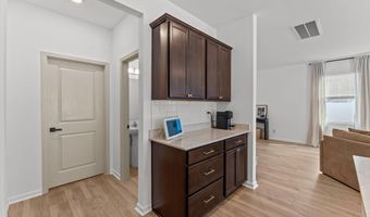 51 Walkabout Dr, Aberdeen, NC 28315