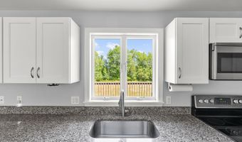 9 Hounds Way, Bath, ME 04530