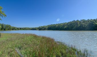 24324 ADAMS HILL Dr, Accomac, VA 23301