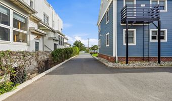 306 Deal Lake Dr 53, Asbury Park, NJ 07712