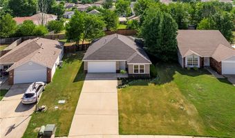 819 Tunbridge Dr, Bentonville, AR 72712