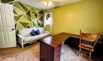 131 Pine Cir, Bennington, VT 05201