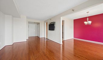 7401 WESTLAKE Ter 607, Bethesda, MD 20817