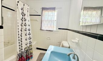 613 S Carney St, Atmore, AL 36502