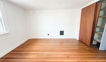 1384 Boston Ave, Bridgeport, CT 06610
