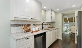 7303 Alicante Rd A, Carlsbad, CA 92009