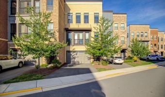 23098 SULLIVANS COVE Sq, Brambleton, VA 20148