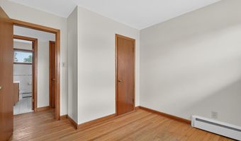 11 Peter Ln, Amsterdam, NY 12010