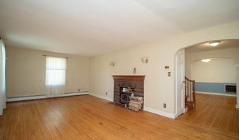 236 Mountain Rd, Cheshire, CT 06410