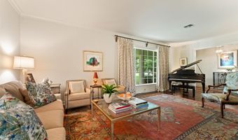 3044 Mcconnell Dr, Baton Rouge, LA 70809