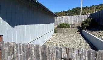 98609 CAMELLIA Dr, Brookings, OR 97415