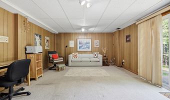 8350 GLASTONBURY Ct, Annandale, VA 22003