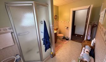 20-24 Church St, Barre, MA 01074