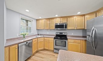 305 Rembrandt Way 305, Abington, MA 02351