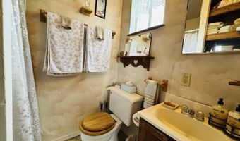 6231 Ridgetop Rd, Anderson, CA 96007