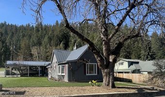 7042 Oak St, Bonners Ferry, ID 83805