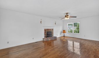 19025 Essex Dr, Abingdon, VA 24211