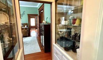 619 Q St, Aurora, NE 68818