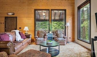 108 Panorama Dr, Cascade, ID 83611