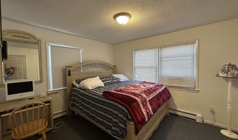 409 Pond St, Bridgeport, CT 06606
