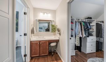 43799 ABBOTT Pl, Ashburn, VA 20147