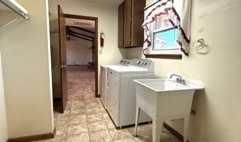 1012 W Castleberry Rd, Artesia, NM 88210