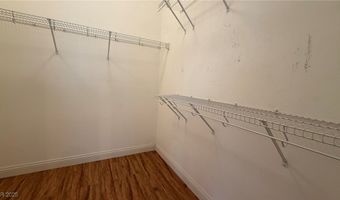 29 Brandermill Dr, Henderson, NV 89052