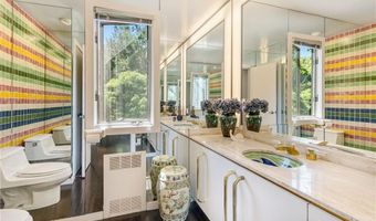 76 Battery Ln, Jamestown, RI 02835