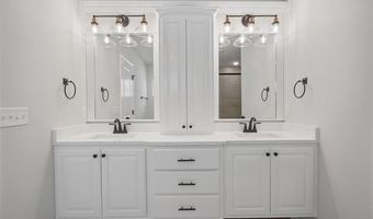 5822 Brandon Ct, Bartlesville, OK 74006