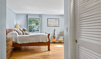 91 Cindyann Dr, East Greenwich, RI 02818