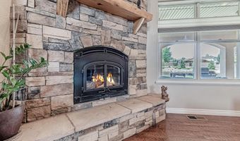 704 ANASAZI Dr, Aztec, NM 87410