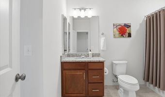 42045 BERKLEY HILL Ter, Aldie, VA 20105