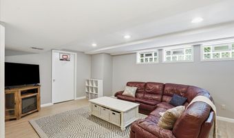 953 Watch Creek Dr, Anderson Twp., OH 45230
