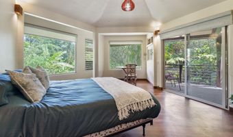 180 Mokupapa Rd, Haiku, HI 96708