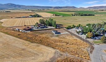 8 Punkin Center Rd, Bellevue, ID 83313