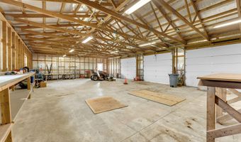 24370 Lawrence 2210, Aurora, MO 65605