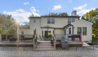 9 WOODFIELD Ln, Allentown, NJ 08501