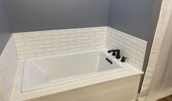 6345 Bullfrog, Bascom, FL 32423