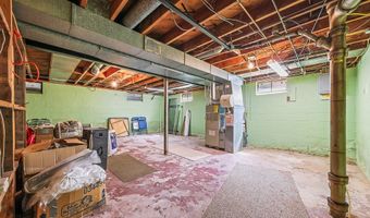 357 Maplewood Dr, Alliance, OH 44601