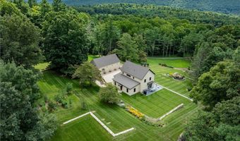 89 Under Mountain Rd, Canaan, CT 06031