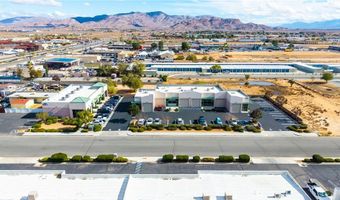 13631 Pawnee Rd, Apple Valley, CA 92308