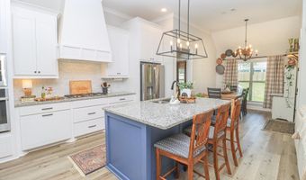102 Eastwood Dr, Brandon, MS 39042