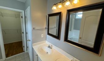 102 Alice Ct, Apex, NC 27502