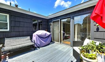 11 Ark Rd, Branford, CT 06405
